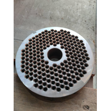 Реставрація плоских матриць гранулятора