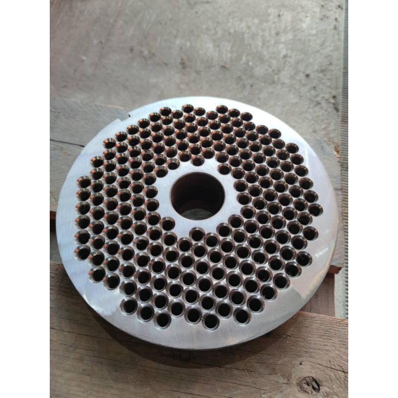 Реставрація плоских матриць гранулятора